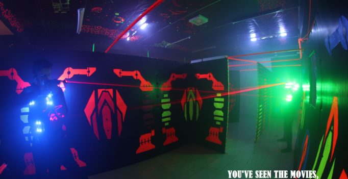 2 joueurs de laser game